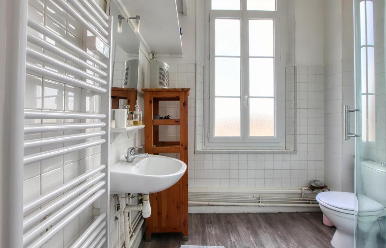 F1 Au Pied De La Cathedrale Apartment Бове Екстериор снимка